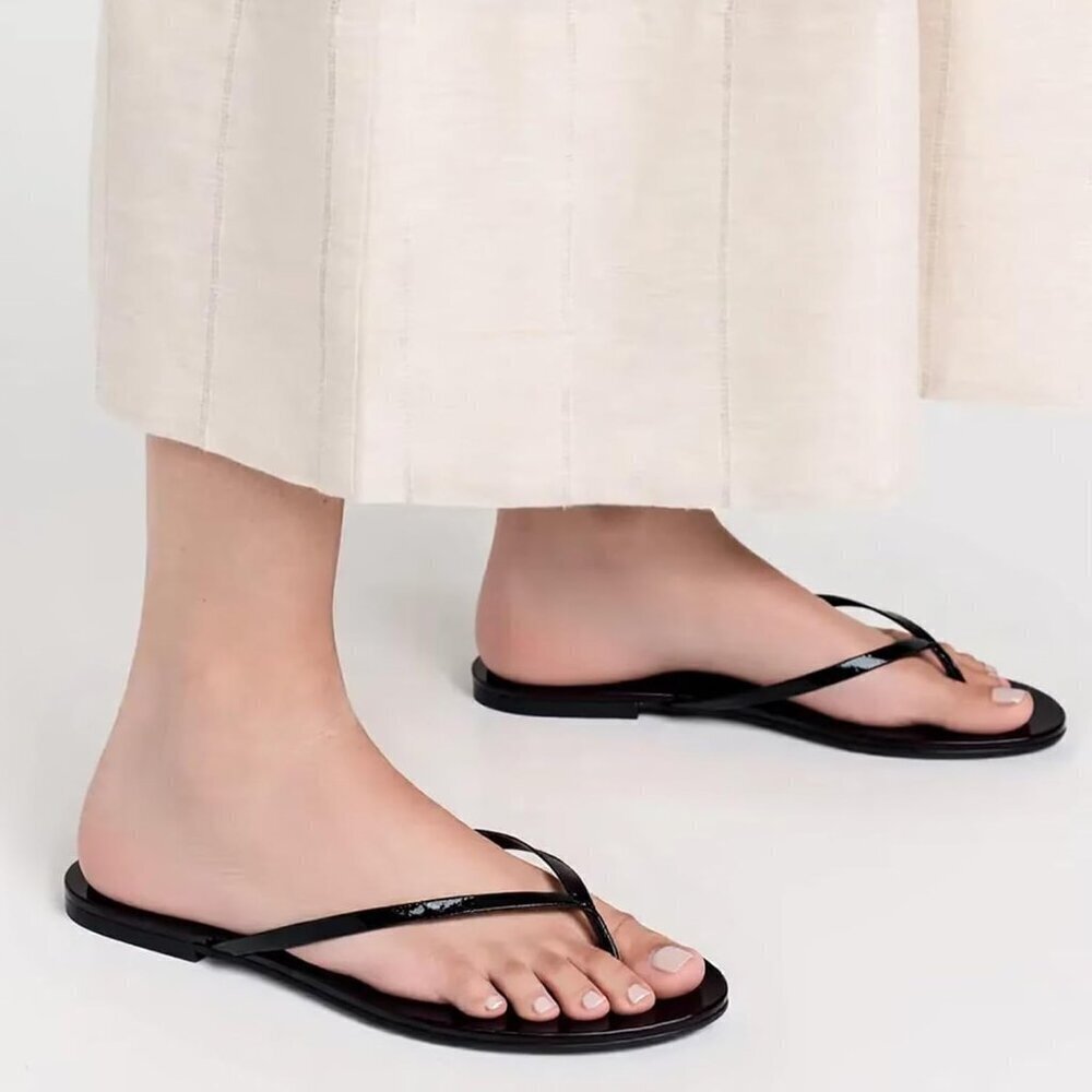 🆕 Black Patent Leather Flip Flops Women’s Dressy Thong Sandals Rubber Sole 2025 - Picture 4 of 5